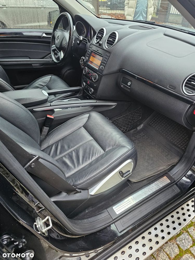 Mercedes-Benz GL 350 CDI DPF 4Matic BlueEFFICIENCY 7G-TRONIC - 7