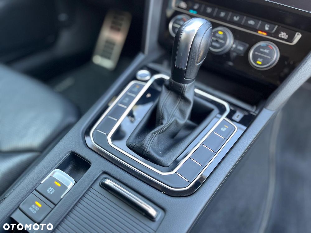 Volkswagen Arteon 2.0 TDI Bi-Turbo SCR 4Mot Elegance DSG - 18