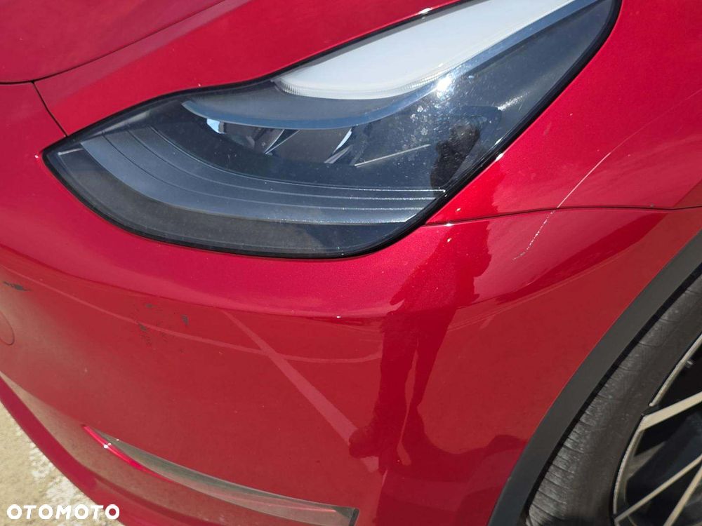 Tesla Model Y Long Range Dual Motor AWD - 11