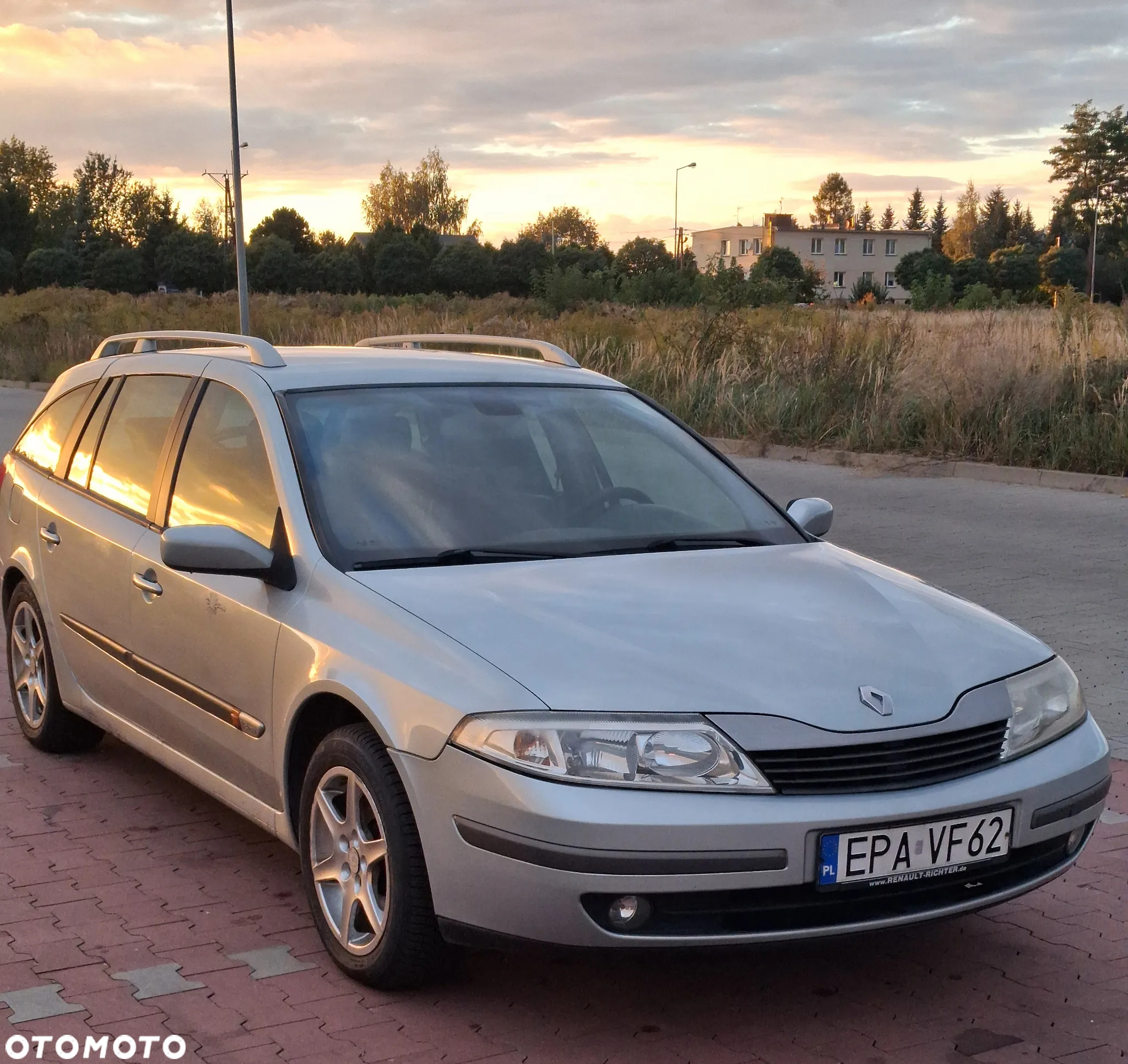 Renault Laguna 1.8 Emotion - 2
