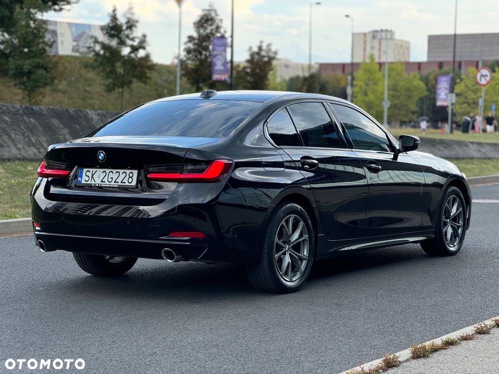 BMW Seria 3 318i - 5