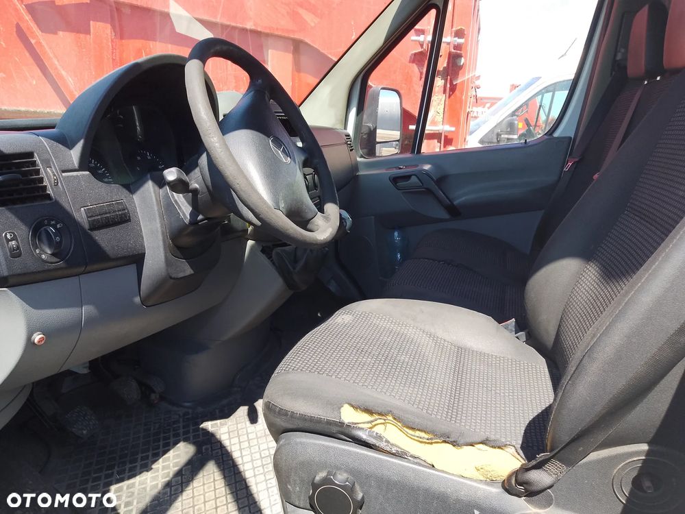 Mercedes-Benz Sprinter 515 CDI kontener 6 EPAL chłodnia izoterma - 9