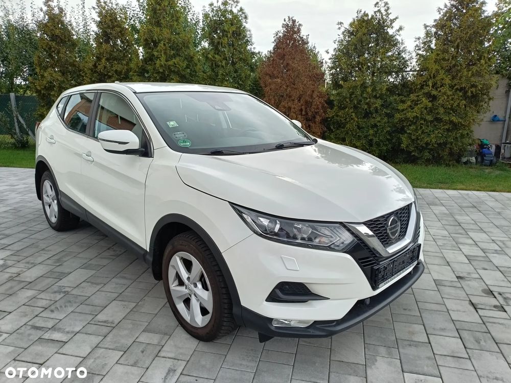 Nissan Qashqai - 1