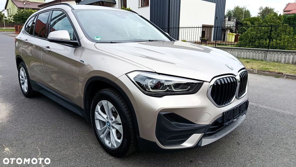 BMW X1 xDrive25e Advantage - 27