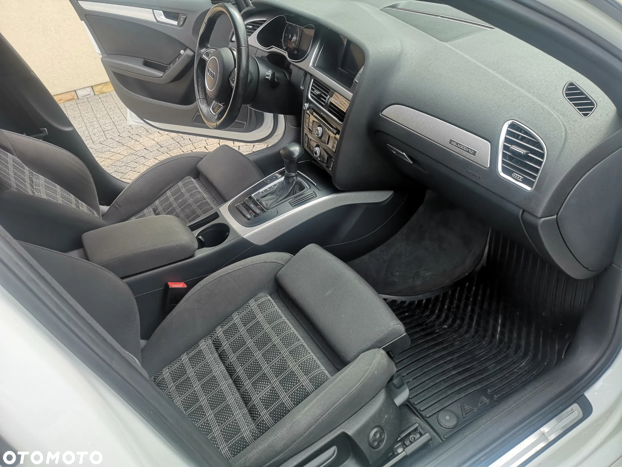 Audi A4 Avant 2.0 TDI DPF quattro S tronic S line Sportpaket - 12