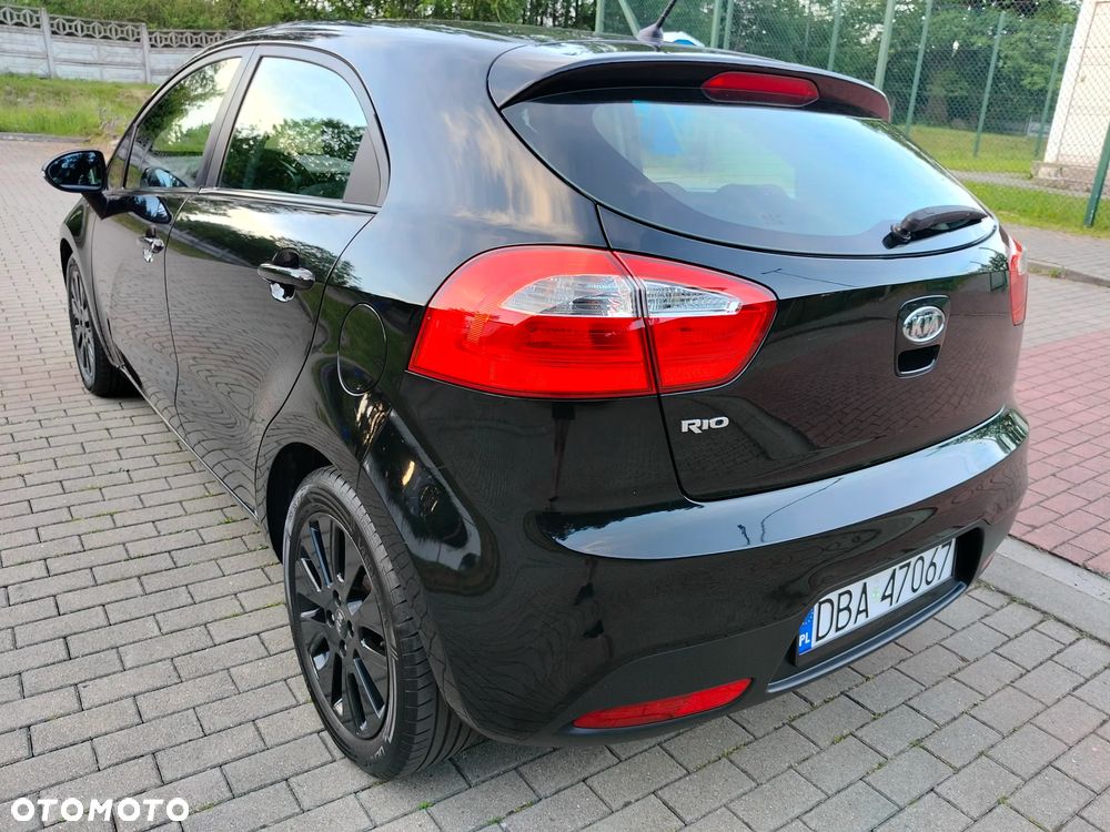 Kia Rio 1.2 Dream Team Edition - 7