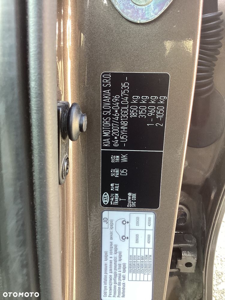 Kia Ceed 1.6 GDI Dream Team Edition - 13