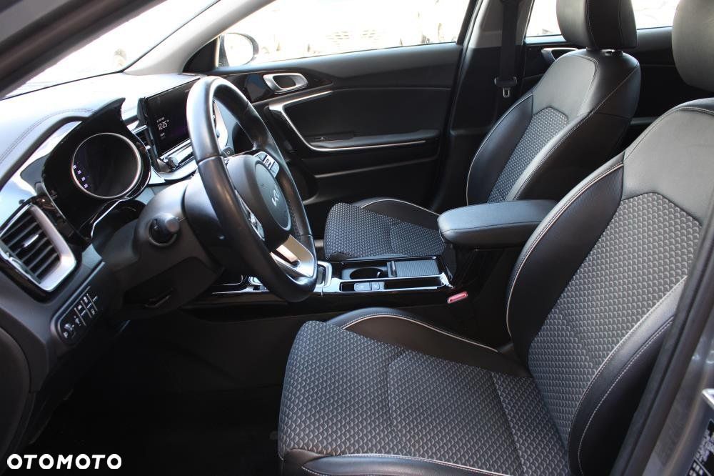 Kia XCeed - 9