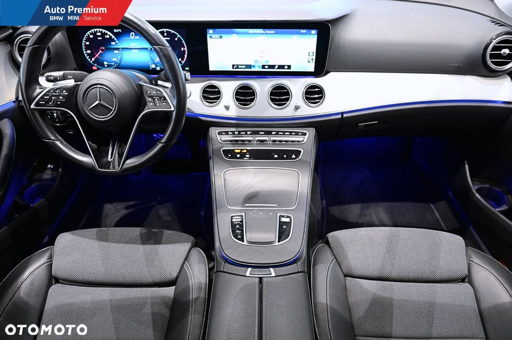 Mercedes-Benz Klasa E 220 d 4-Matic - 11