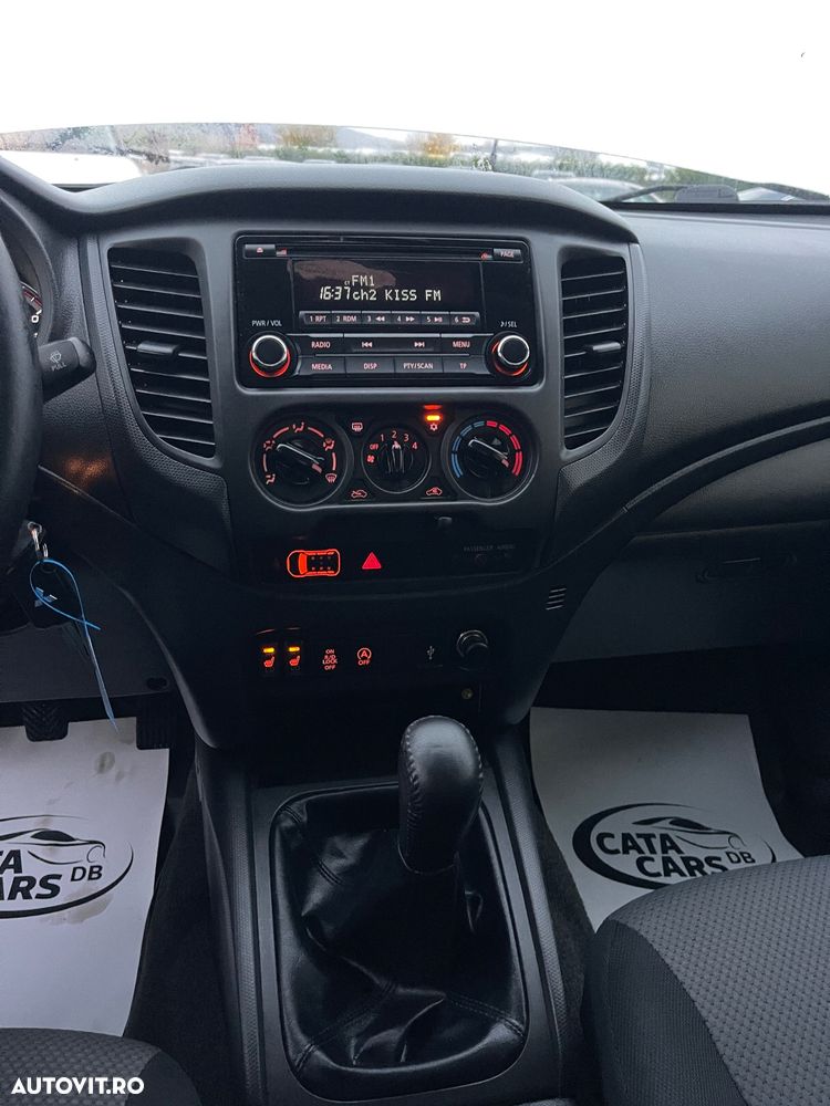 Mitsubishi L200 Double Cab 2.2 DI-D M/T Intense - 34