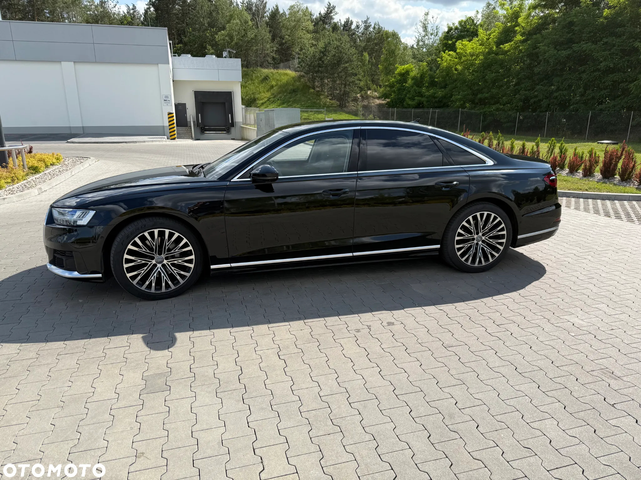 Audi A8 - 5