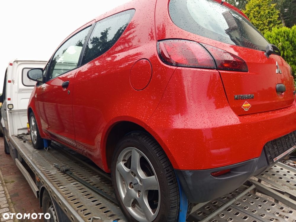 Mitsubishi Colt - 4