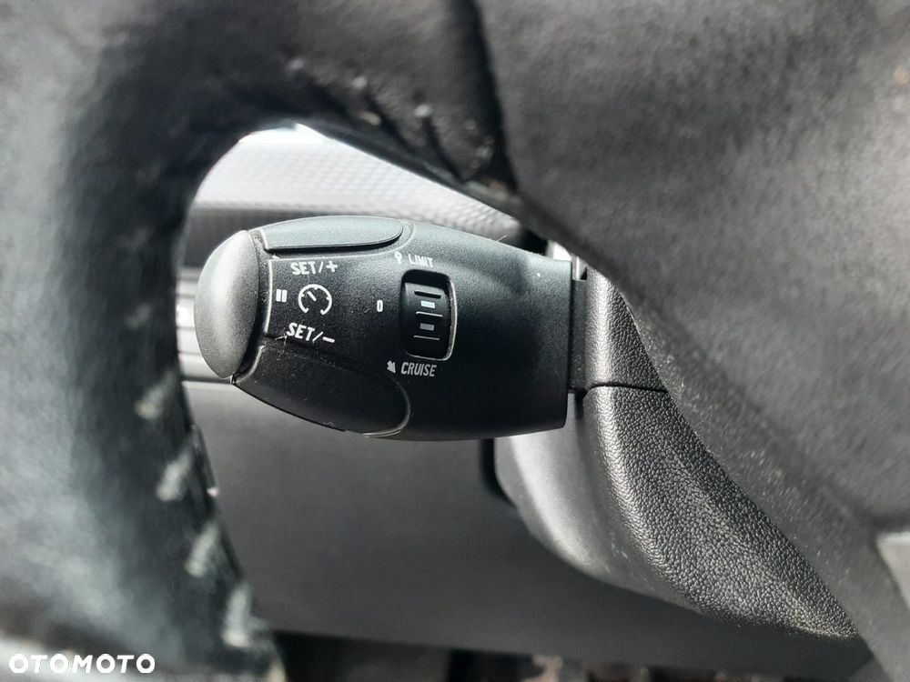 Peugeot 2008 PureTech 82 Access - 22