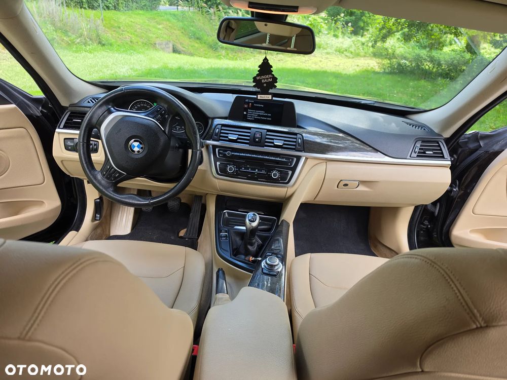 BMW Seria 3 318d DPF Edition Sport - 3