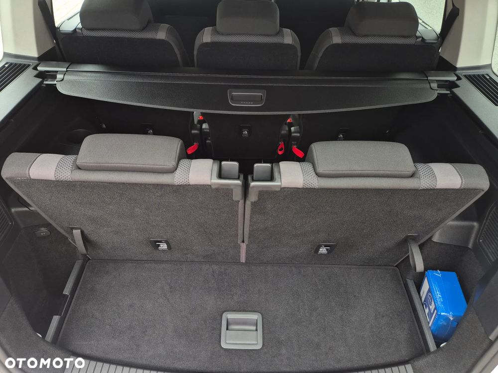 Volkswagen Touran 1.6 TDI SCR (BlueMotion Technology) Trendline - 14