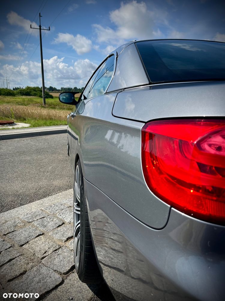 BMW Seria 3 325d - 16
