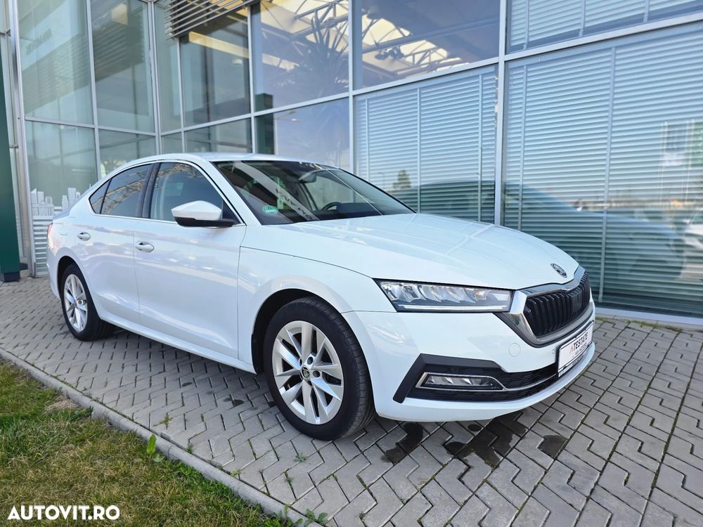 Skoda Octavia 2.0 TDI DSG Style - 2