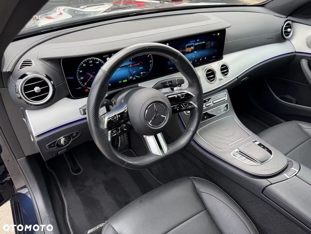 Mercedes-Benz Klasa E 300 de 4-Matic AMG - 10
