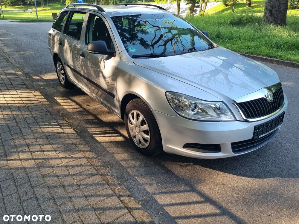 Skoda Octavia 1.6 Combi Classic - 2