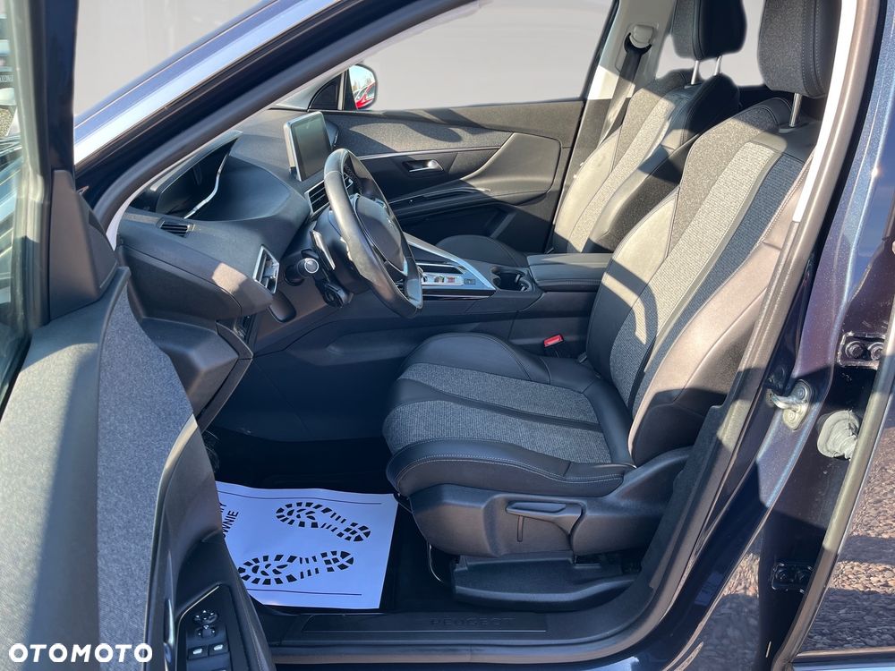 Peugeot 5008 PureTech 130 EAT6 Allure - 6