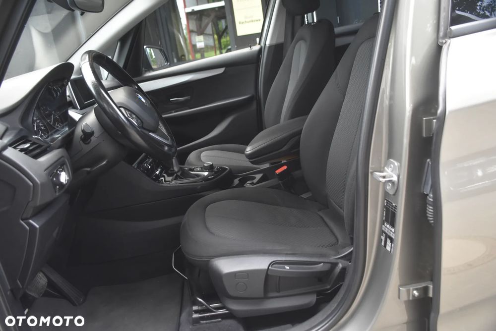 BMW Seria 2 220i Luxury Line - 8