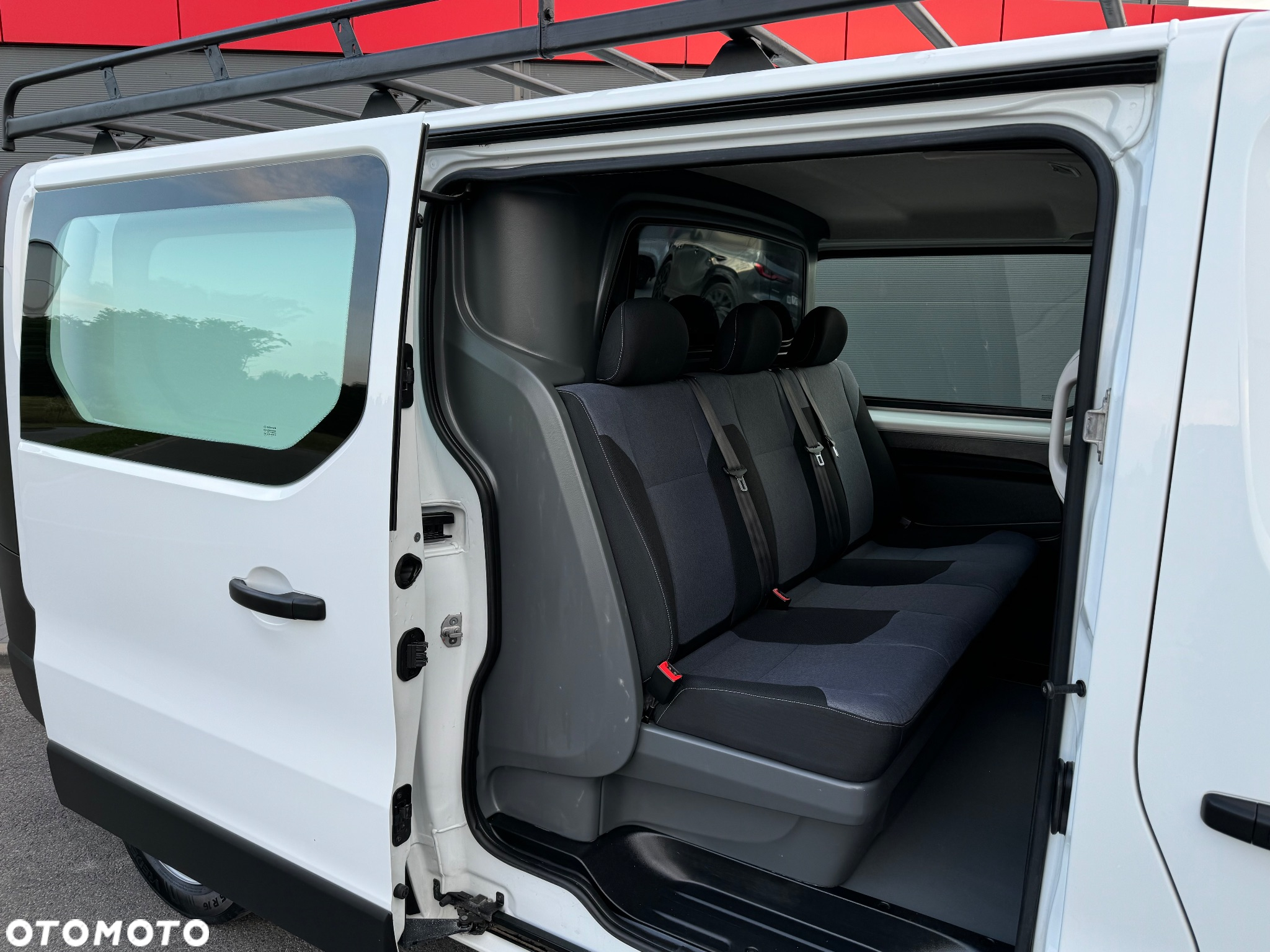 Opel Vivaro Long - 16