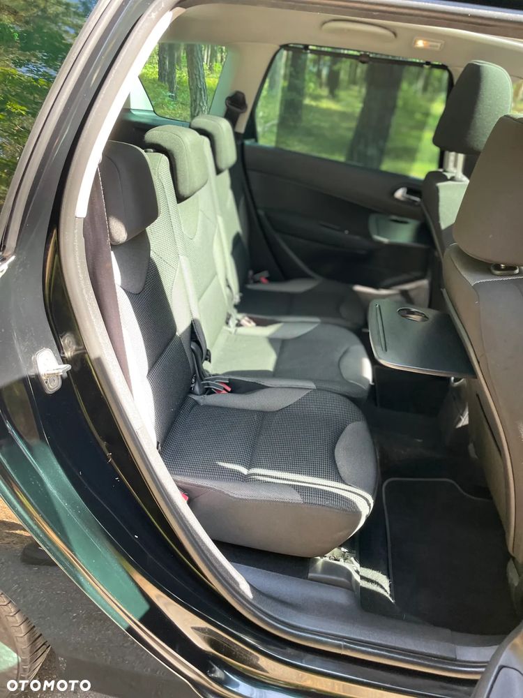 Peugeot 308 1.6 HDi Premium - 8