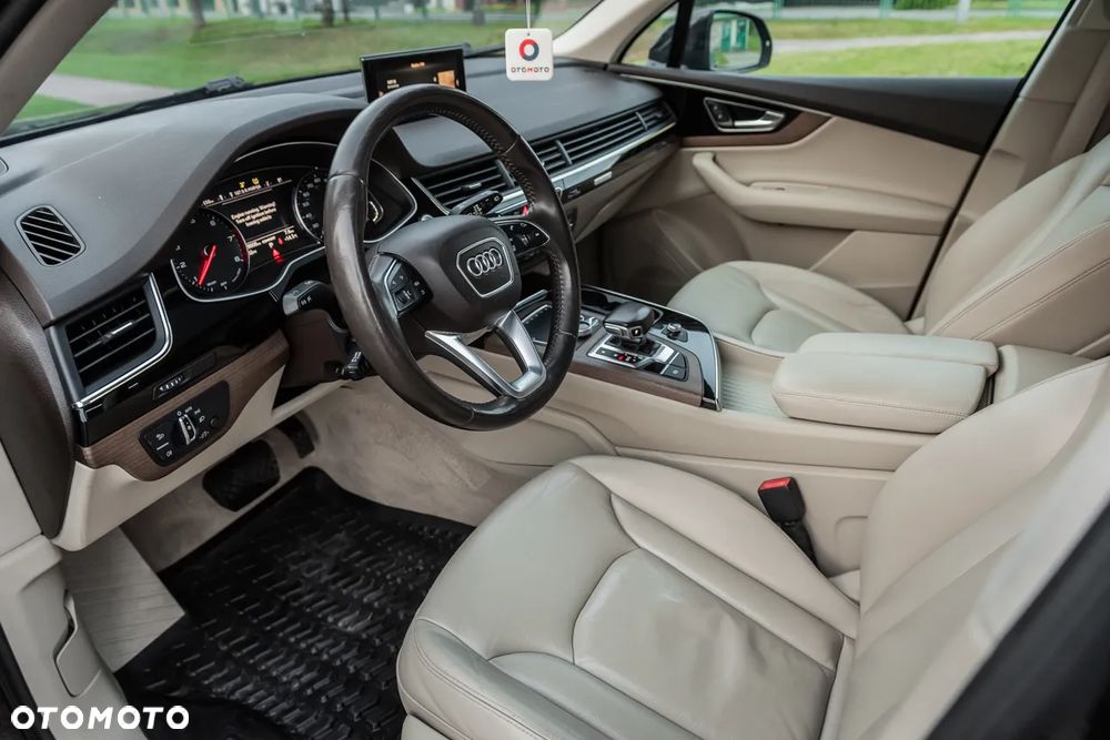 Audi Q7 3.0 TFSI Quattro Tiptronic - 15