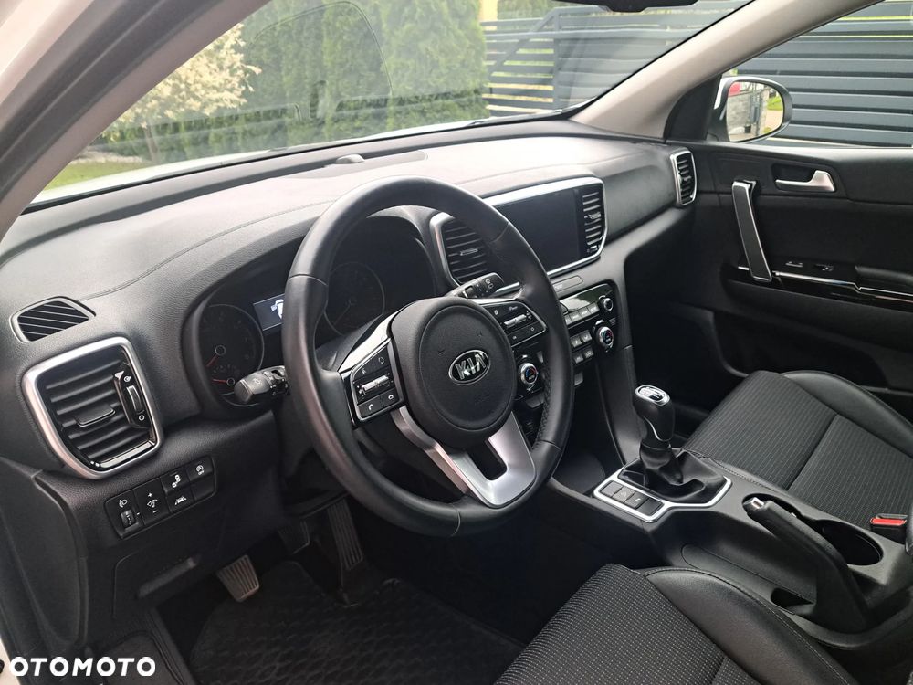 Kia Sportage 1.6 GDI Black Edition 2WD - 18