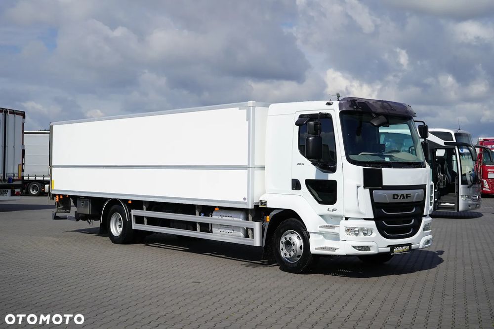 DAF / LF / 260 / EURO 6 / ACC / IZOTERMA + WINDA / 18 PALET / ŁAD. 7 700 KG - 15