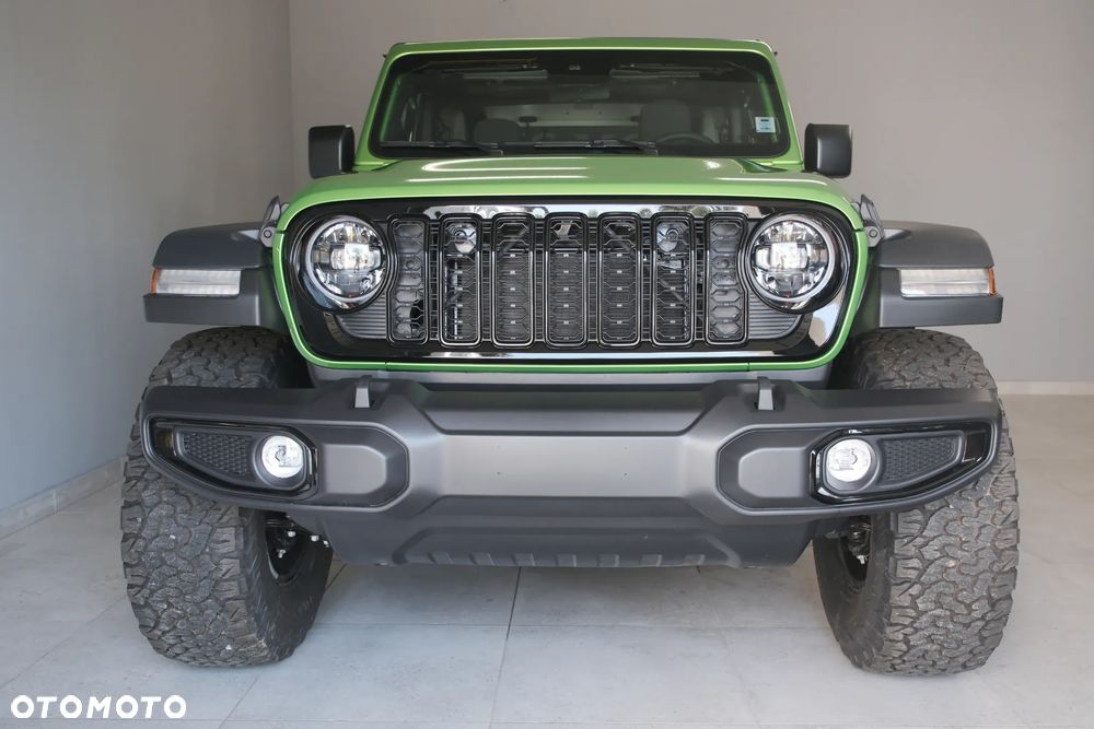 Jeep Wrangler - 2