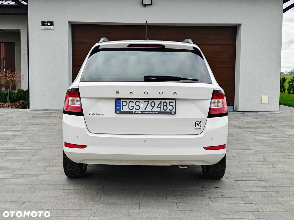 Skoda Fabia 1.0 TSI Ambition - 4