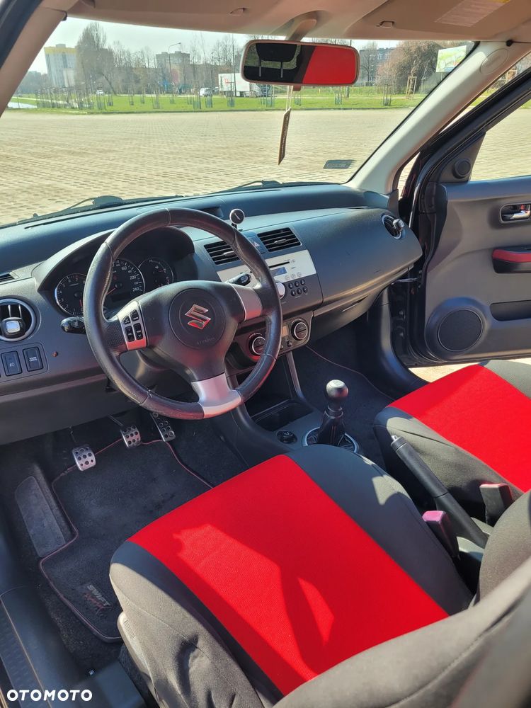 Suzuki Swift - 7