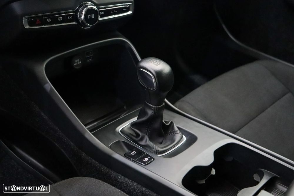 Volvo XC 40 1.5 T3 Inscription - 26