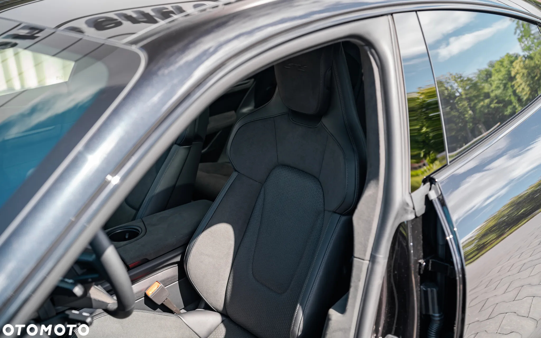 Porsche Taycan 105kWh GTS - 13