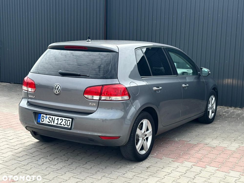 Volkswagen Golf 1.6 TDI DPF Comfortline - 9