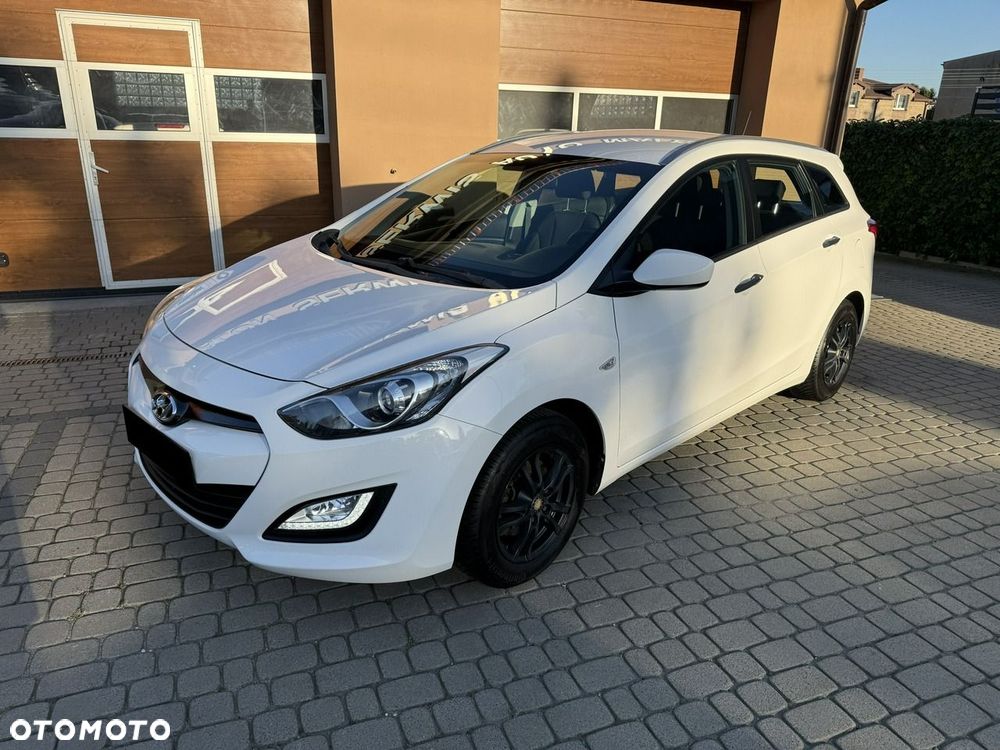 Hyundai i30 1.4 Classic + - 12