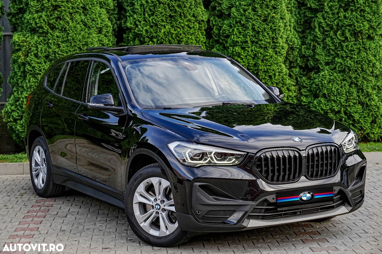 BMW X1 xDrive25e Sport Line - 1