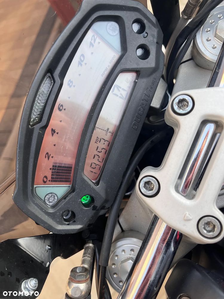Ducati Monster - 6