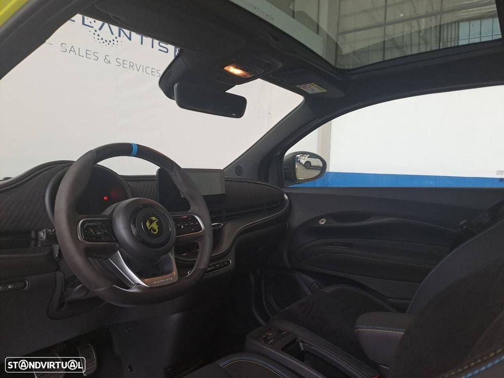 Abarth 500e - 8