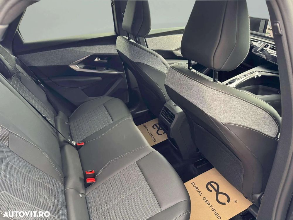 Peugeot 3008 1.2 Hybrid 145 e-DCS6 Allure - 13