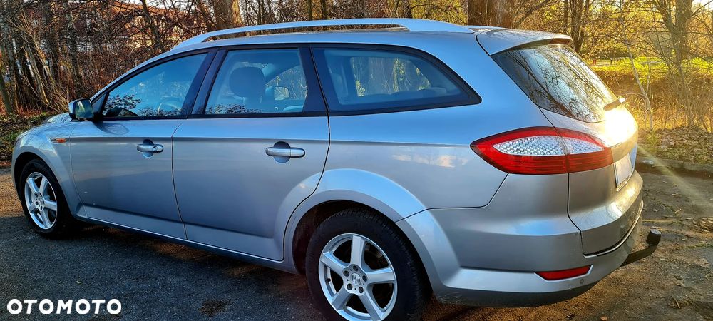 Ford Mondeo 2.0 TDCi Ambiente - 16