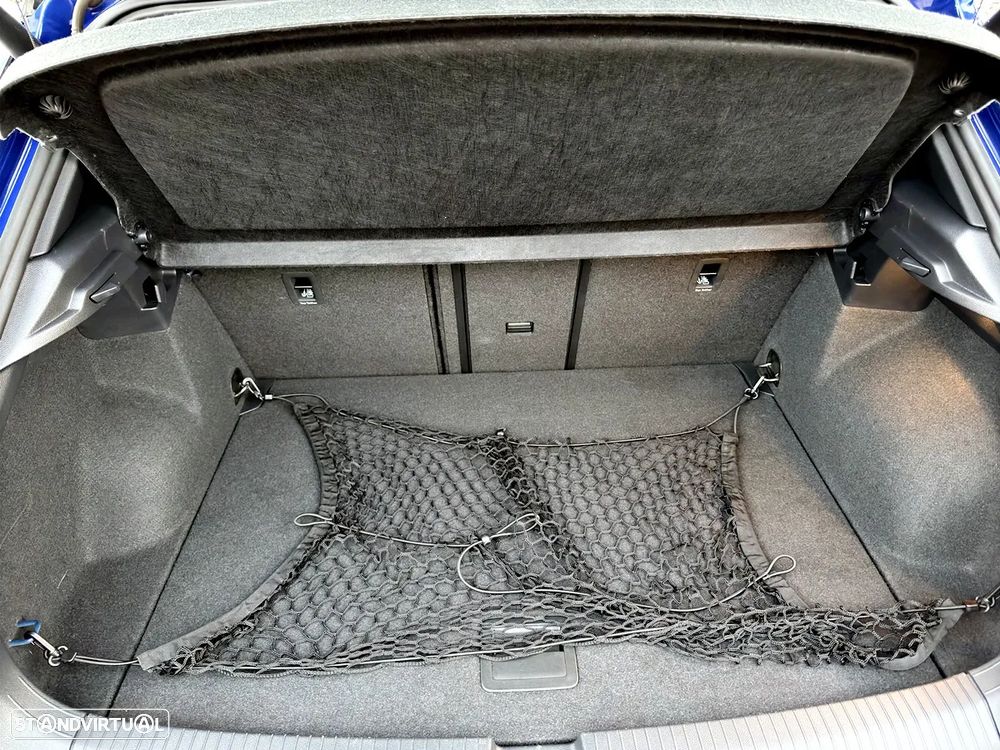 VW T-Roc R 2.0 TSI 4M DSG - 34