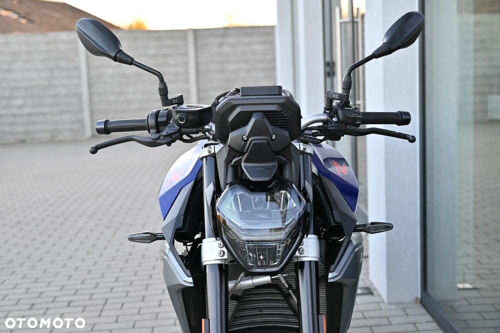 BMW F - 39