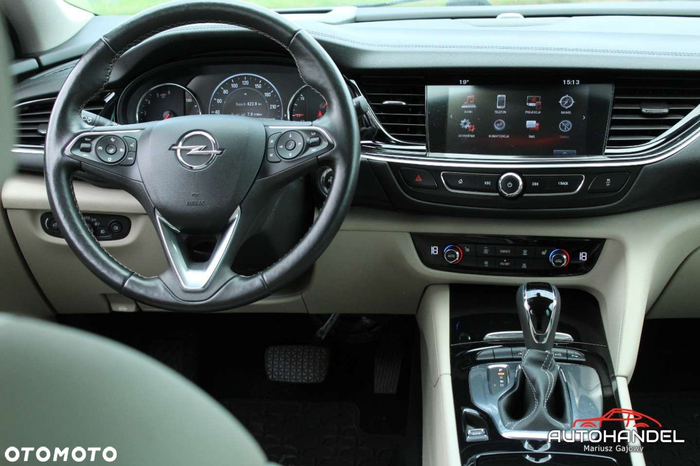 Opel Insignia - 18