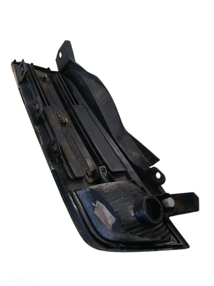 KRATKA ZDERZAKA PRAWA KIERUNKOWSKAZ NISSAN MICRA K12 - 4