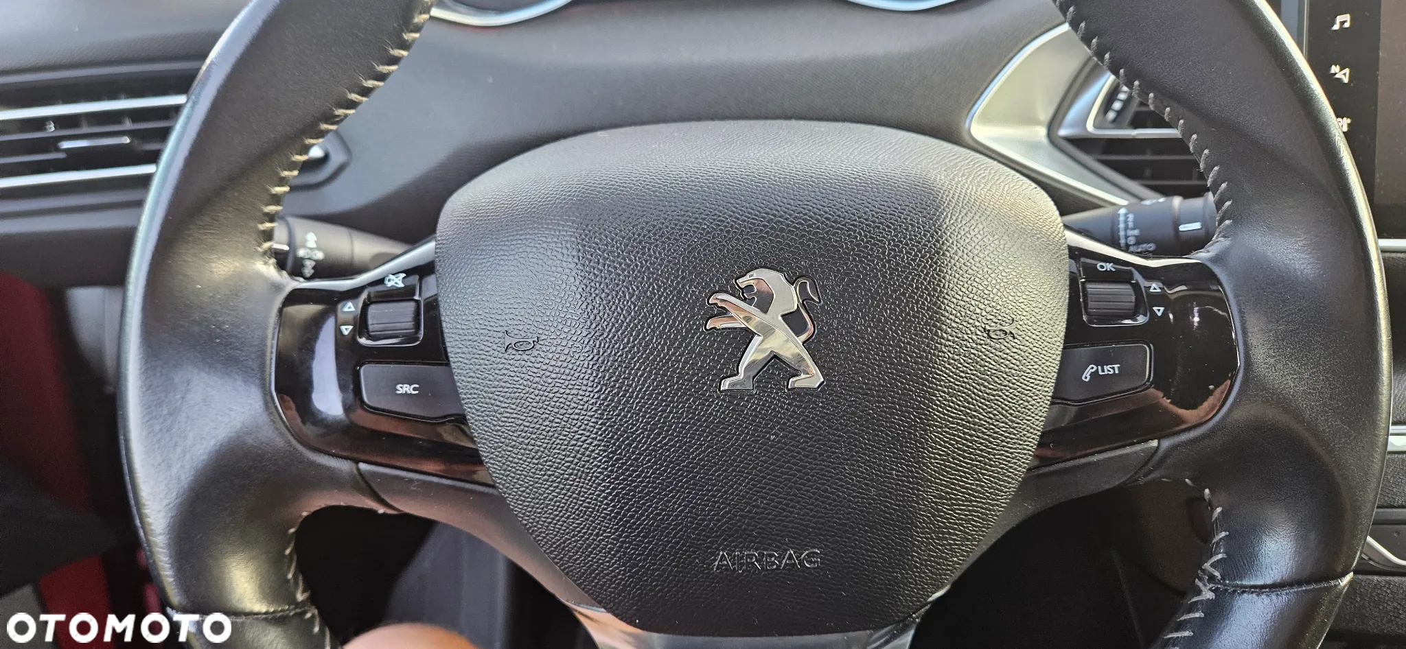 Peugeot 308 1.2 PureTech Allure S&S - 19