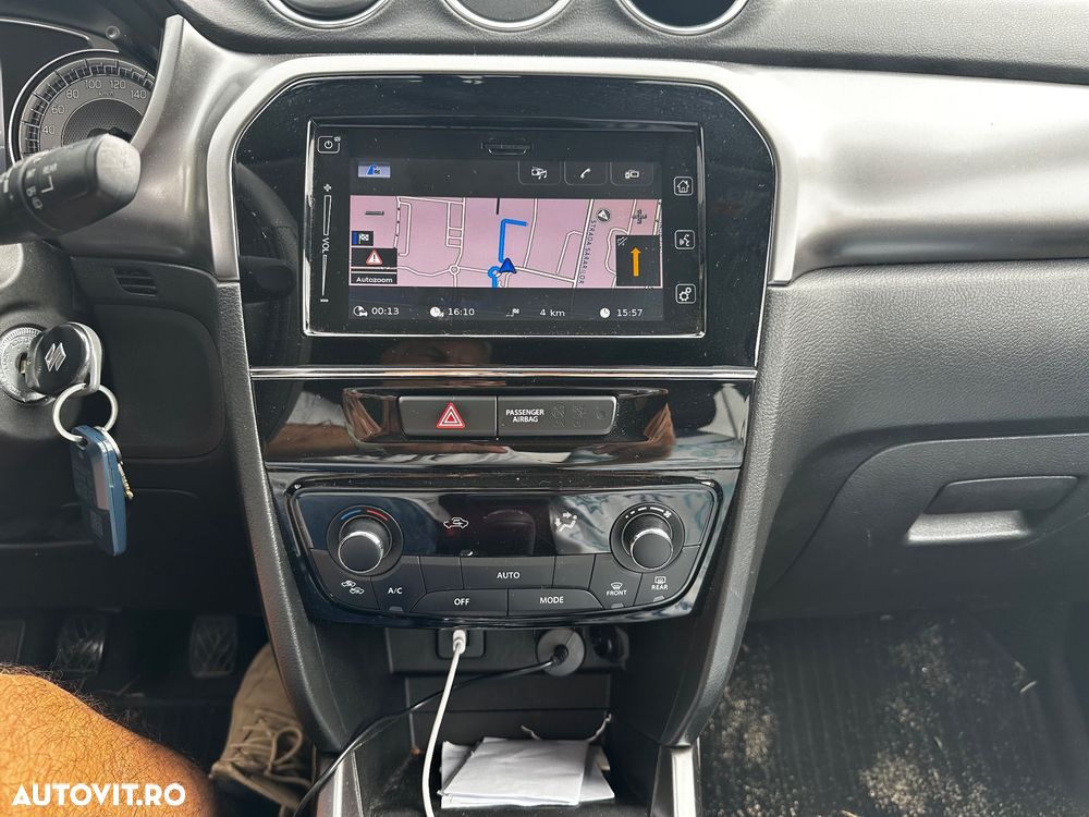 Suzuki Vitara 1.4 Boosterjet AllGrip MHEV Passion - 8