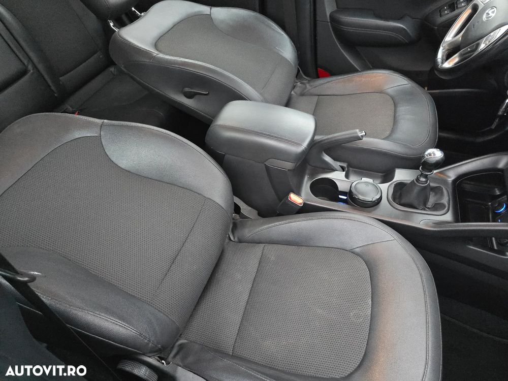 Hyundai ix35 1.6 2WD Style - 10