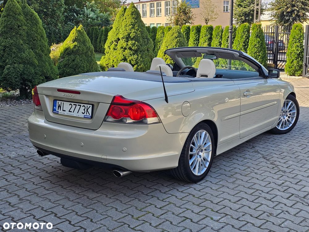 Volvo C70 2.4D5 Summum - 6